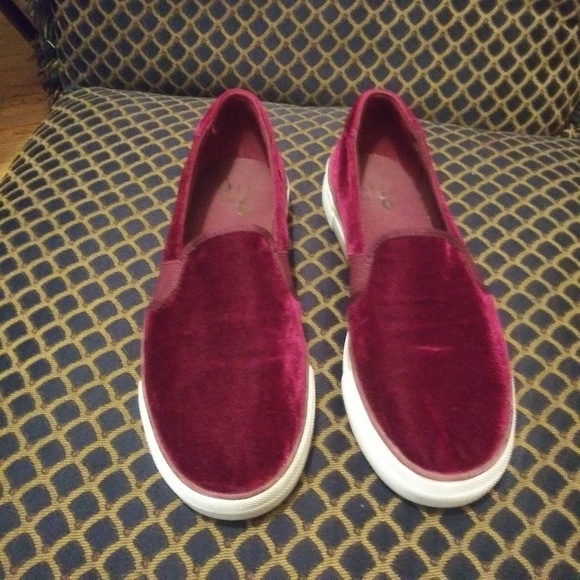 Mix No. 6 Shoes - Mix No. 6 Gilley Velvet Slip On Sneakers Size 8